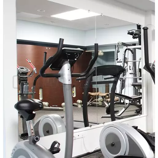 eleganckie lustra na wymiar do siłowni